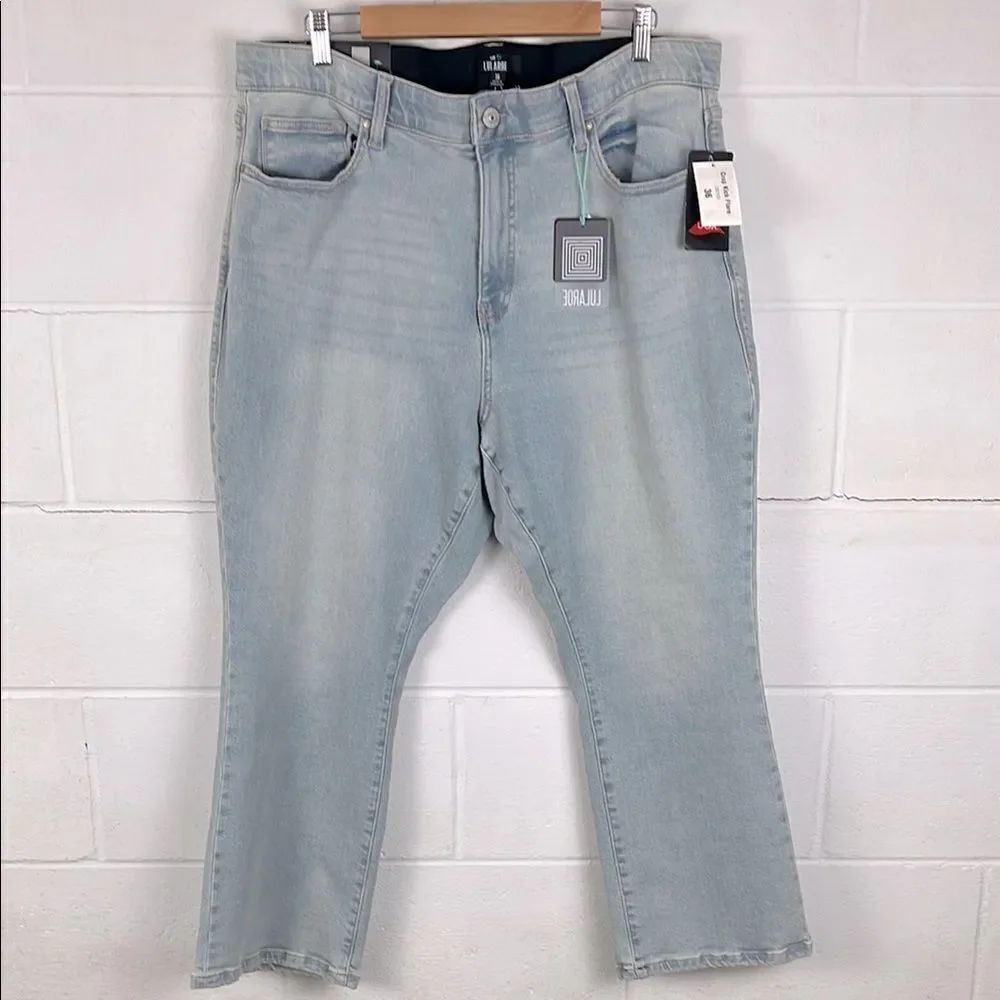 LuLaRoe women’s crop kick flare light wash jean